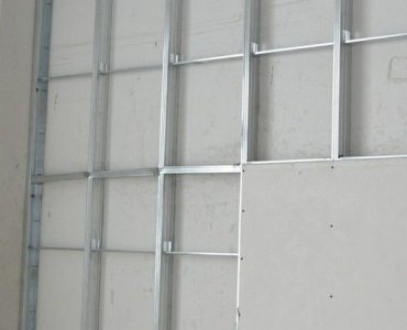 Как самостоятельно обшить стены гипсокартоном