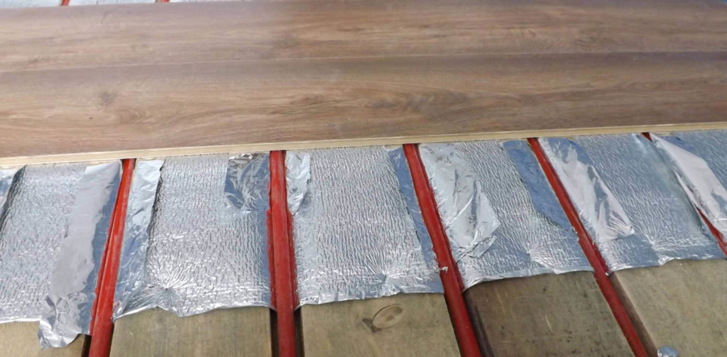 Укладка ламината на теплый пол