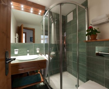 Как установить душевую кабину своими руками